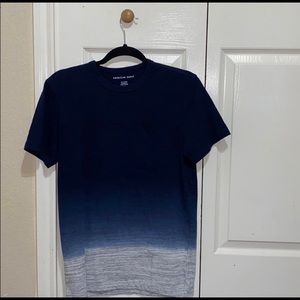 Short sleeve American Eagle shirt